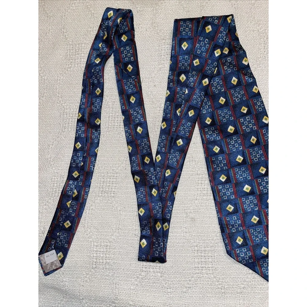 Burma & Bibas Men’s Dress Tie Size 56” 4” Blue Geometric Business Formal